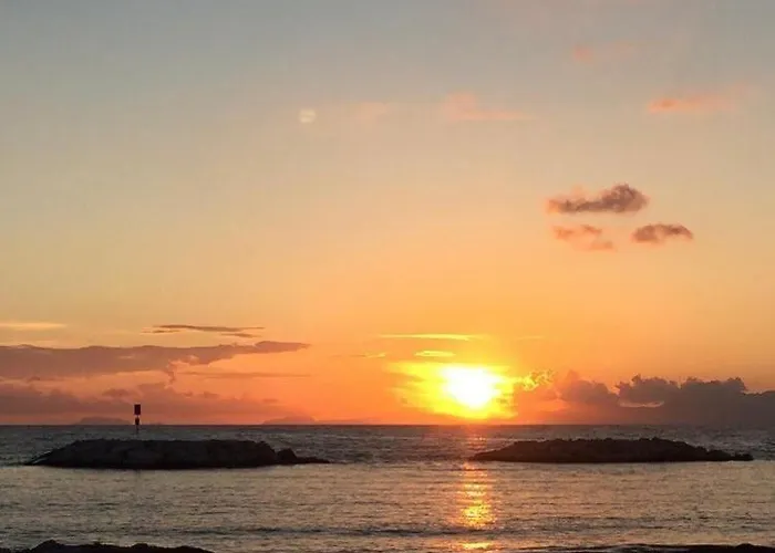 Lu.na Couette-café Agropoli